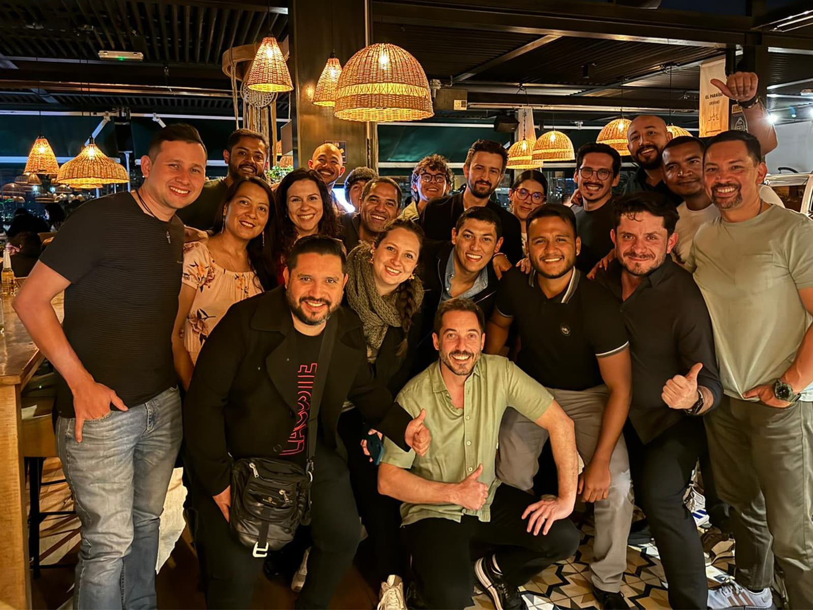 DOMOS grupos de lideres tech latinos reuniones