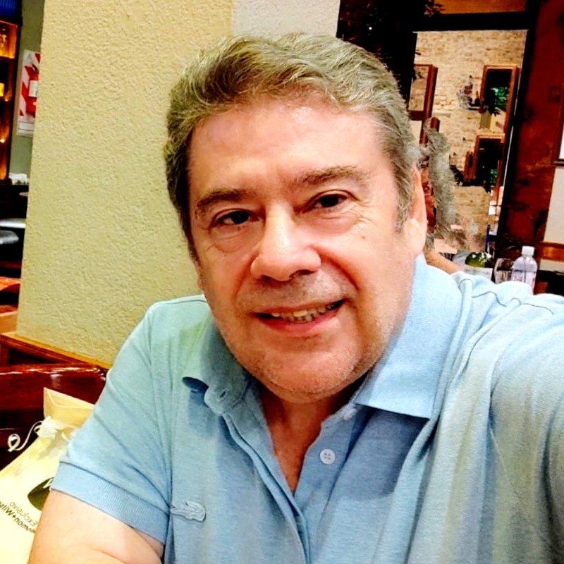 Picture of Gustavo Roselló